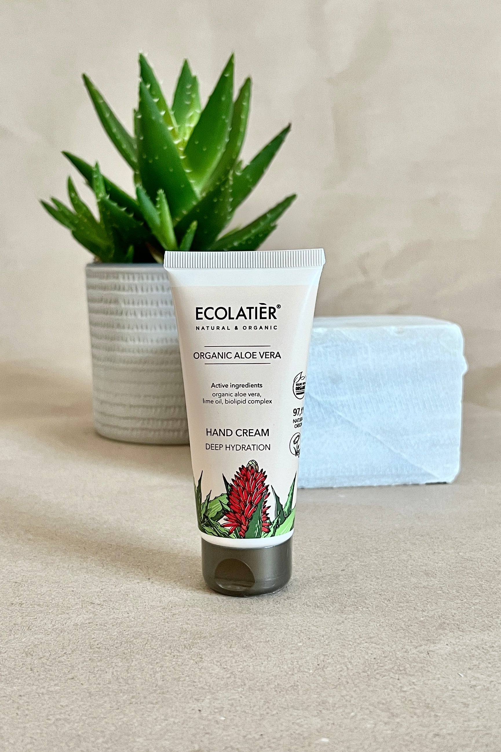 Cremă de mâini cu aloe vera