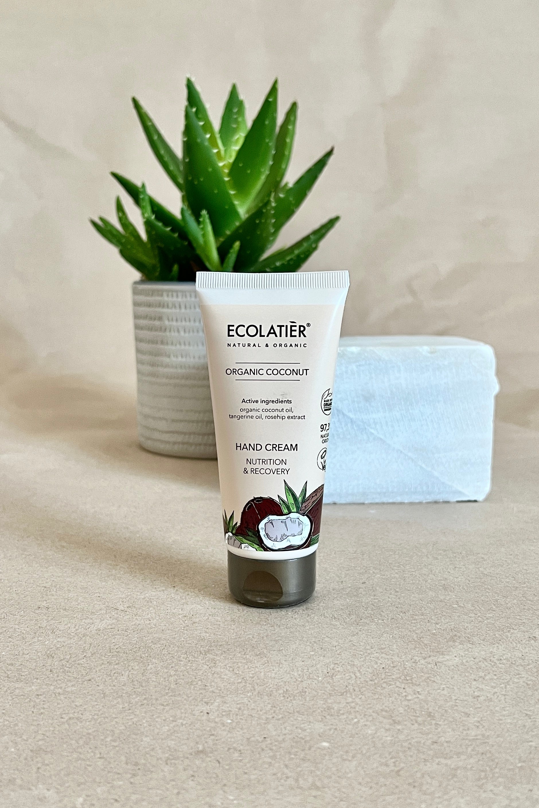 Cremă de mâini cu ulei de cocos