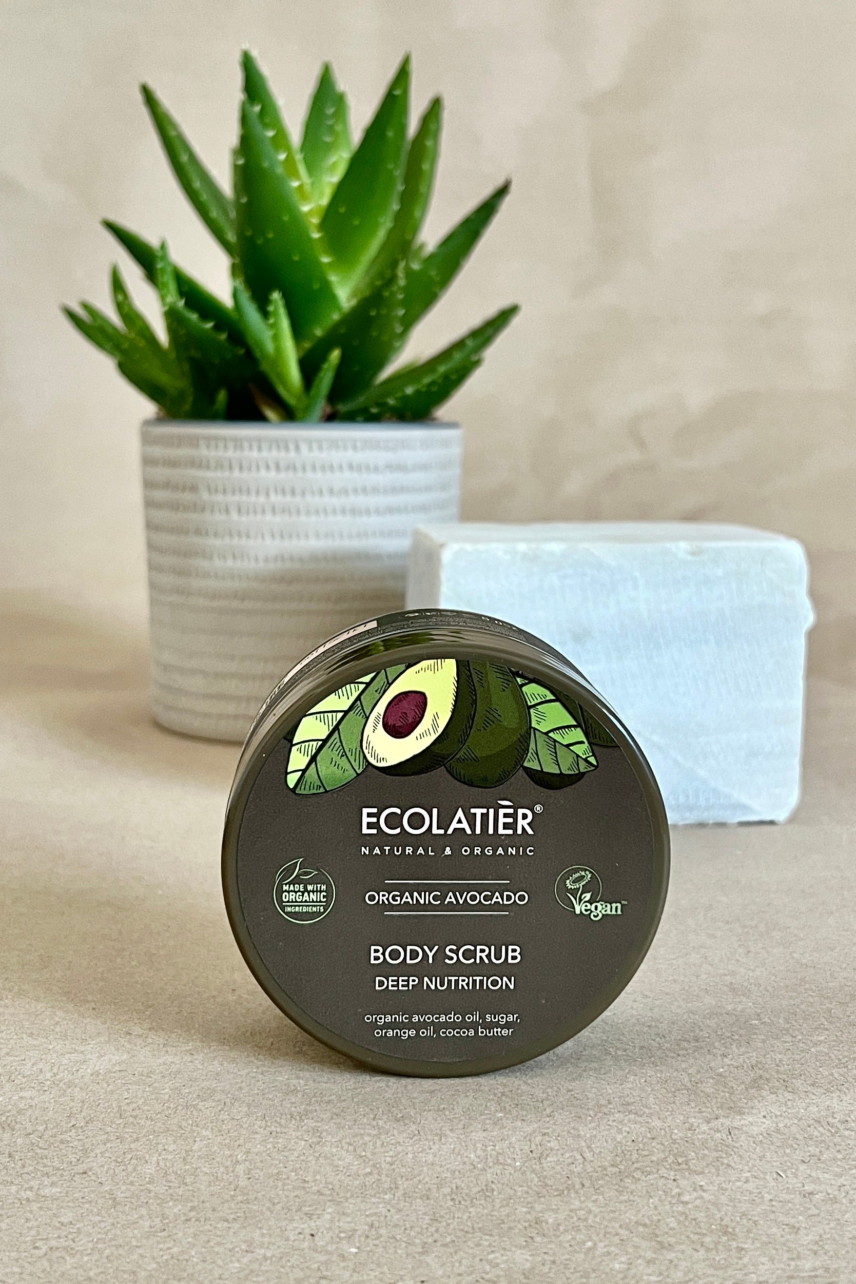 Exfoliant (scrub) corp cu ulei de avocado