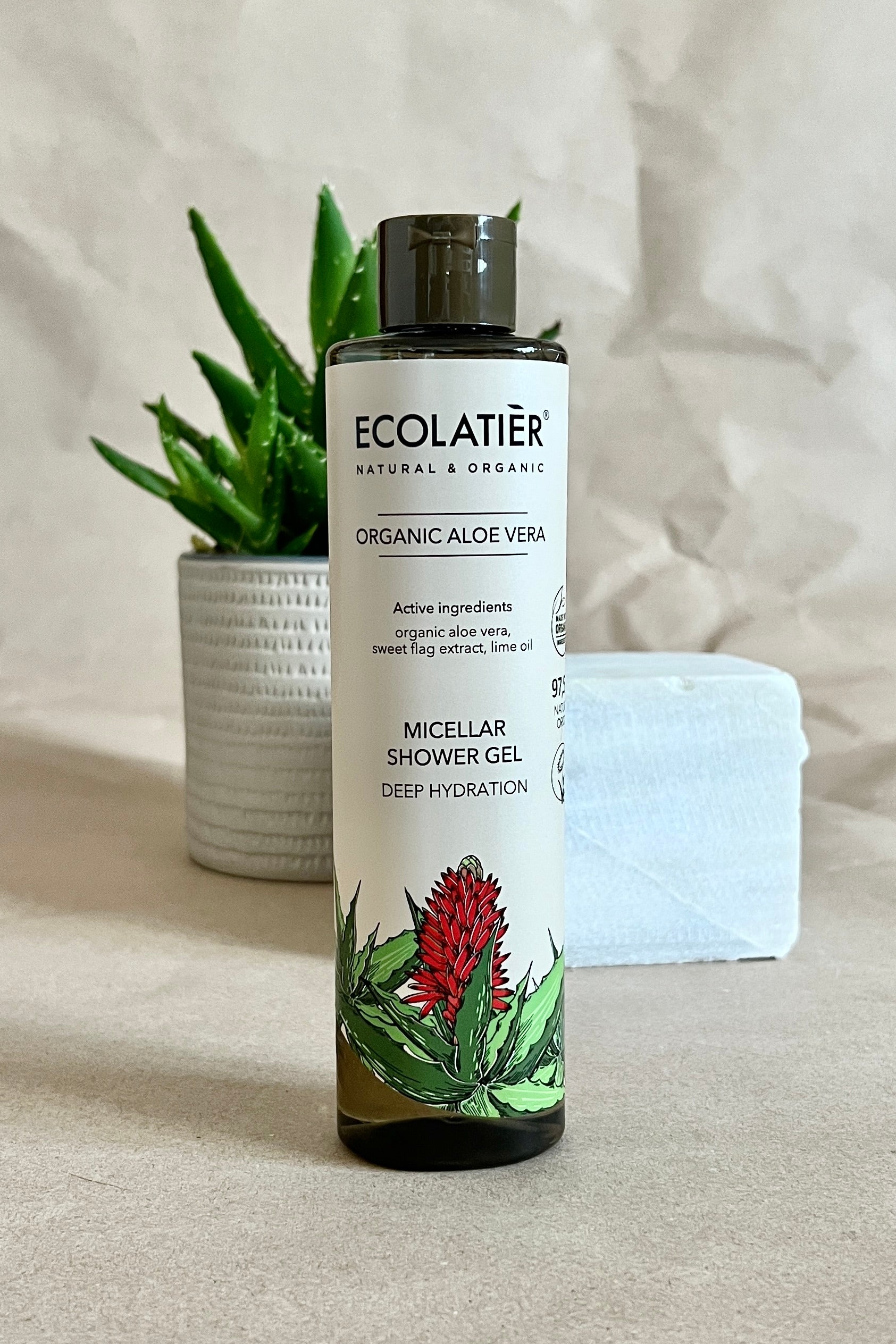 Gel de duș micelar cu Aloe Vera