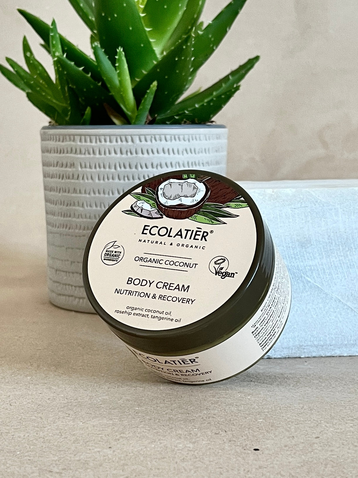 Cremă de corp cu ulei de cocos
