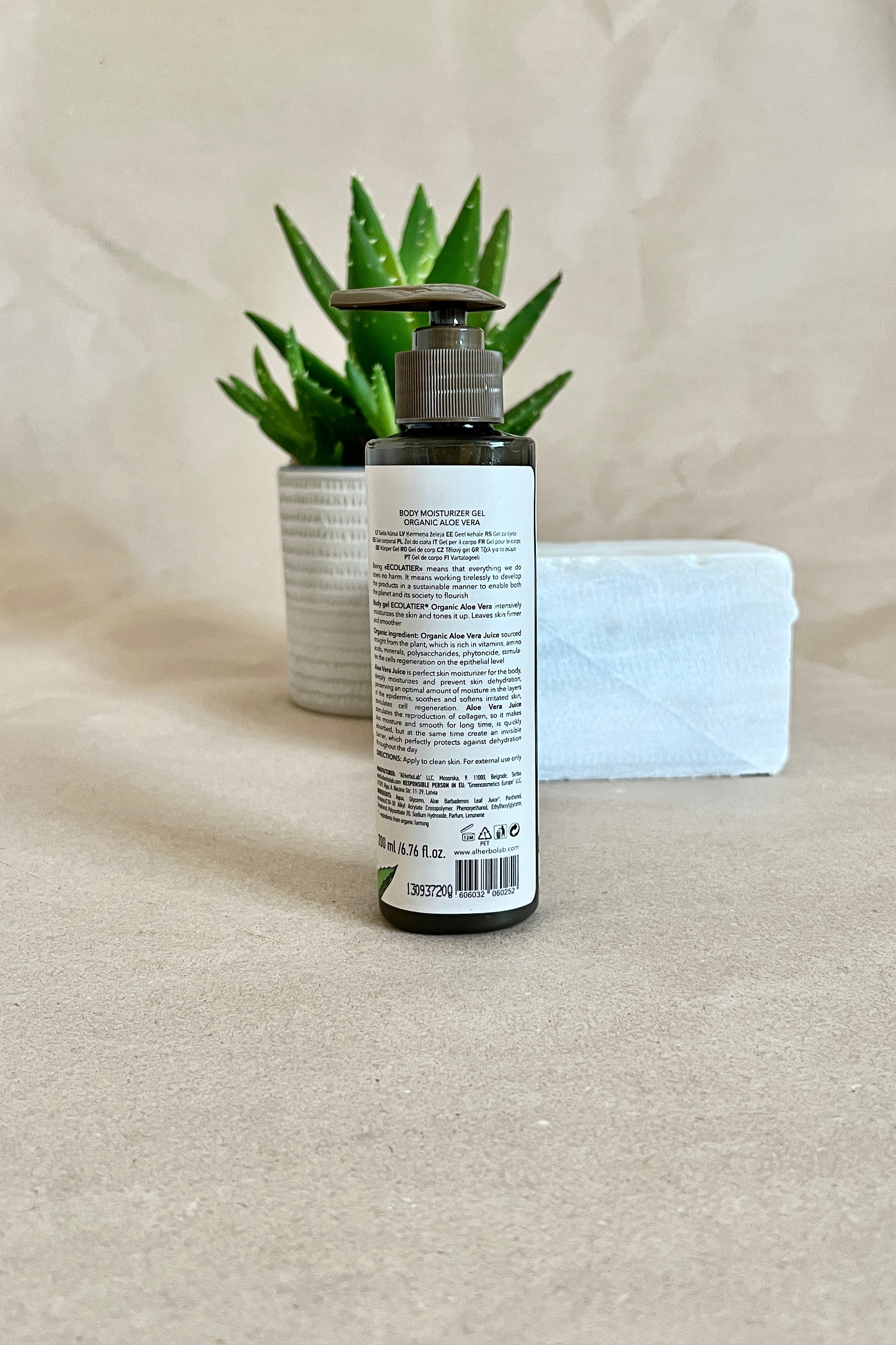 Cremă-gel cu aloe vera