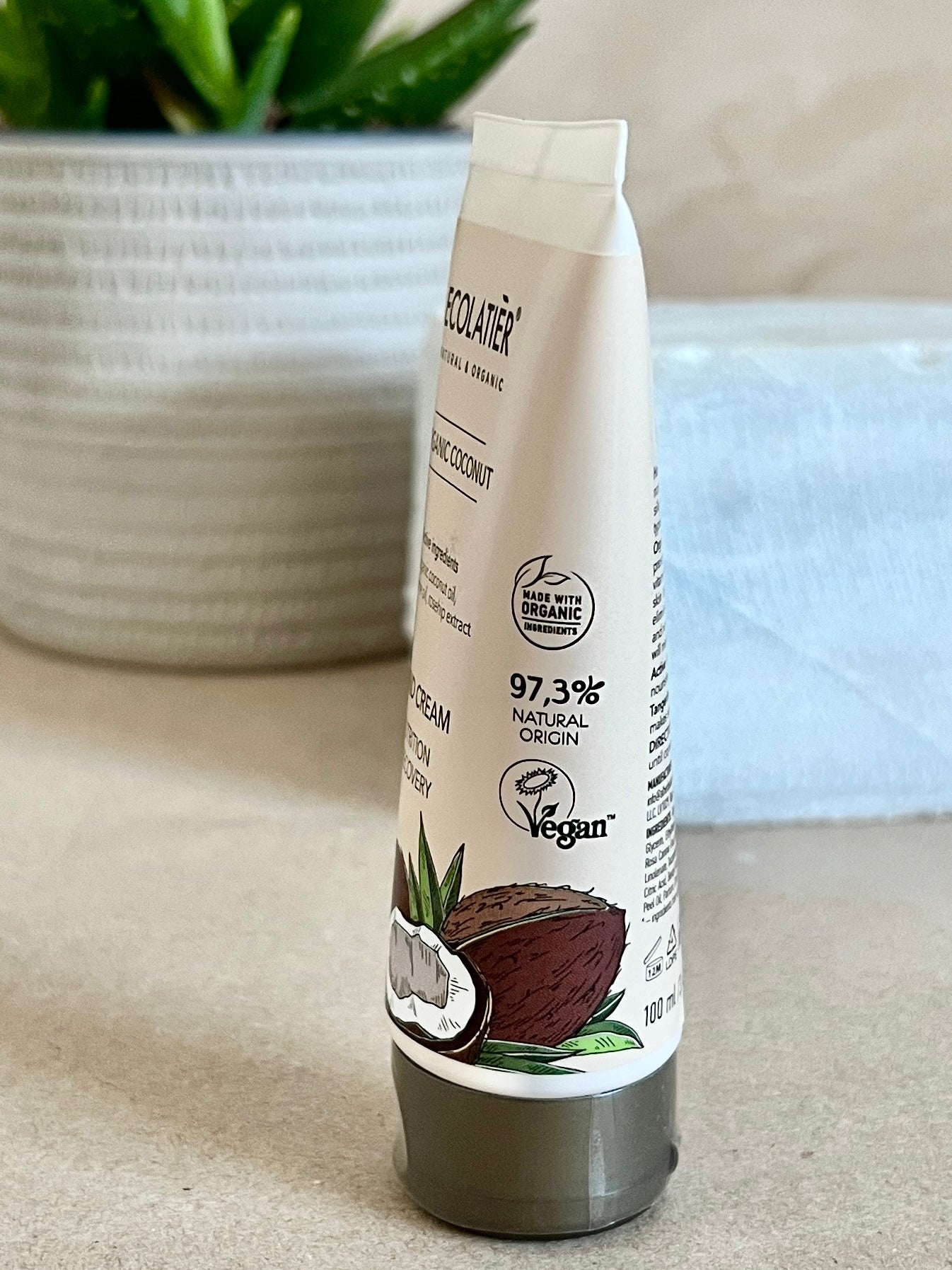 Cremă de mâini cu ulei de cocos