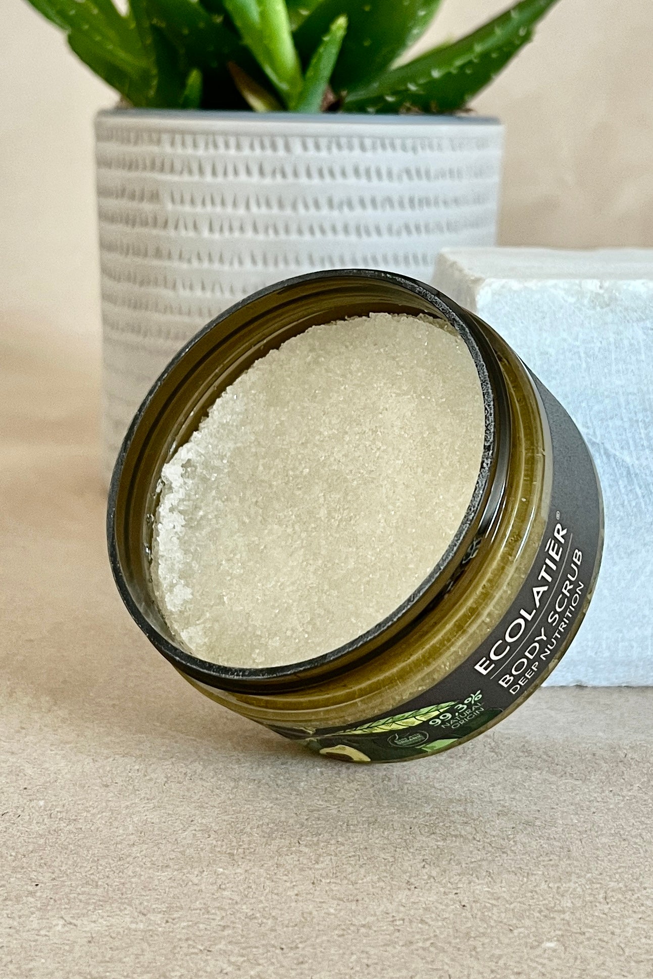 Exfoliant (scrub) corp cu ulei de avocado