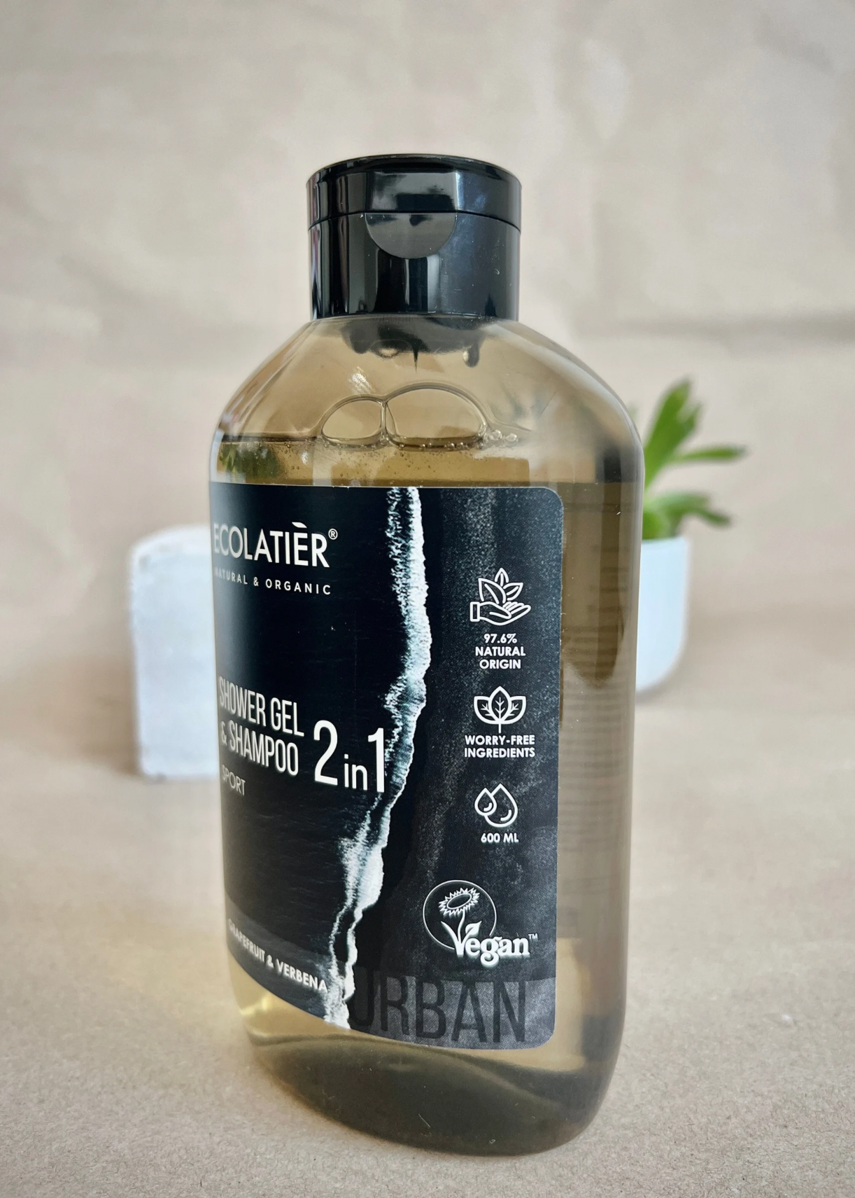 Șampon-Gel Duș 2 în 1 Sport 600 ml