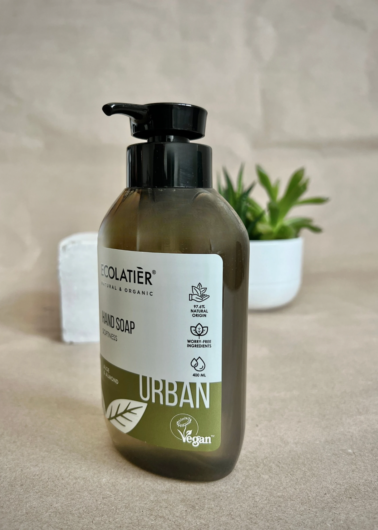 Săpun cu aloe vera și migdale
